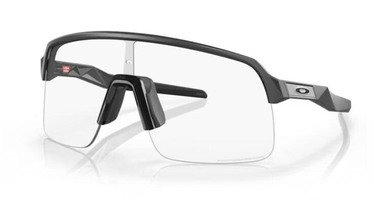 Occhiali Oakley Sutro Lite nero opaco / Photochrom. Occhiali Oakley Sutro Lite nero opaco / Photochrom.